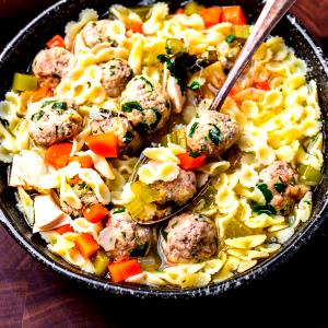 1 Cup Chicken Noodle Soup W/Meatballs, Rts