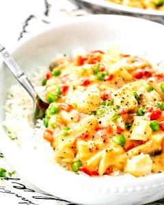 1 Cup Chicken or Turkey A La King with Vegetables in Cream, White or Soup-Based Sauce