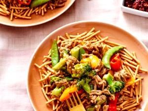 1 Cup Chicken or Turkey Chow Mein or Chop Suey with Noodles