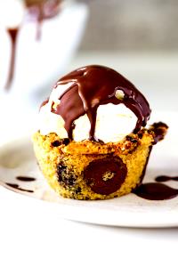 1 cup Chocolate Chip Cookie Dough Premium Ice Cream Cups