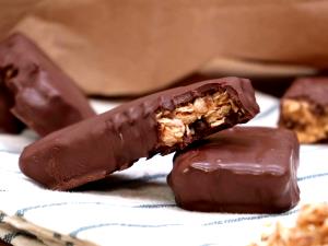 1 Cup Chocolate Coated Granola Bar
