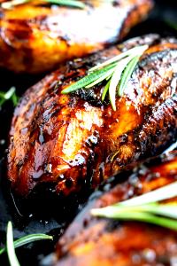 1 cup cooked (186 g) Balsamic Glazed Chicken