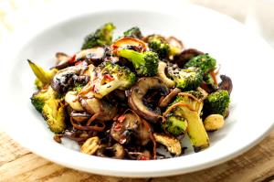 1 Cup Cooked Broccoli with Mushroom Sauce (from Fresh)