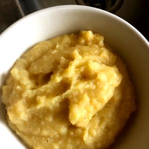 1 Cup Cooked Cornmeal Mush made with Milk