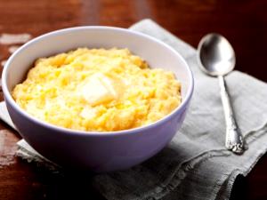 1 Cup Cooked Cornmeal Mush made with Water