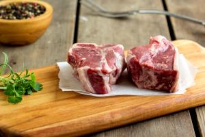 1 Cup Cooked, Diced Lamb Loin Chop (Lean Only Eaten)