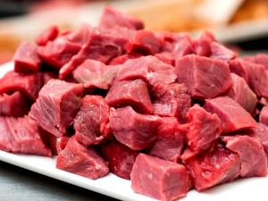 1 Cup Cooked, Diced Steak (Lean and Fat Eaten)