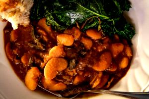 1 Cup Cooked Immature Lima Beans with Mushroom Sauce
