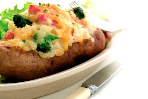 1 Cup Cooked Potato with Ham and Cheese