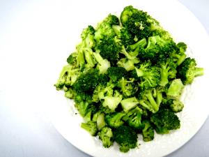 1 cup cooked Valley Fresh Steamers Chopped Broccoli