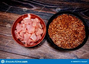 1 Cup Diced, Cooked Light Turkey Meat