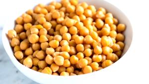 1 Cup, Dry, Yield After Cooking Cooked Dry Chickpeas (Fat Not Added in Cooking)