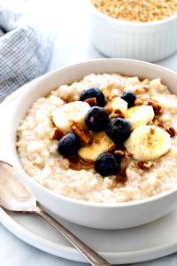 1 Cup, Dry, Yields Quick or Instant Oatmeal (Fat Not Added in Cooking)