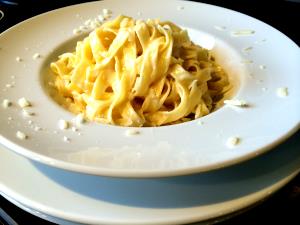 1 Cup Fettuccini Alfredo