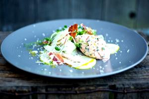 1 Cup Flaked Steamed or Poached Eel