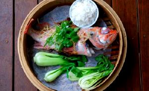 1 Cup Flaked Steamed or Poached Perch