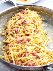 1 Cup Ham and Noodles with Cream or White Sauce (Mixture)