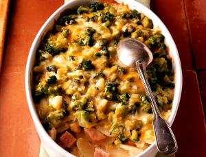 1 Cup Ham or Pork and Potatoes with Cheese Sauce (Mixture)