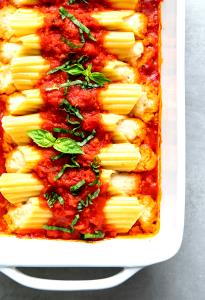 1 Cup Meatless Cheese Filled Manicotti with Tomato Sauce