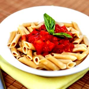 1 Cup Meatless Whole Wheat Pasta with Tomato Sauce