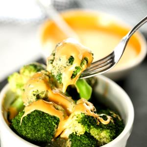 1 Cup Melted Processed Cheese (with Vegetables)