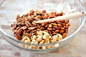 1 Cup Mixed Nuts
