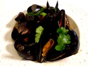 1 Cup Mussels With Black Pepper Sauce