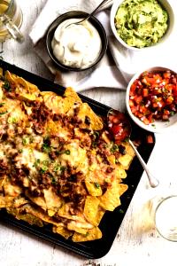 1 Cup Nachos with Beef and Cheese