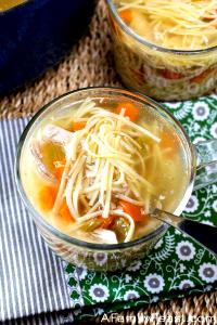 1 Cup New York Unchicken Noodle Soup, Rts