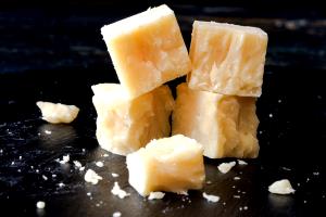 1 Cup, NFS Low Cholesterol American or Cheddar Imitation Cheese