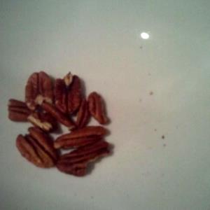 1 Cup Pecan, Dried, Raw