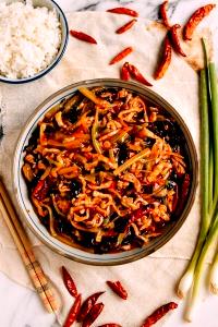 1 Cup Pork With Garlic Sauce