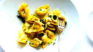 1 cup prepared (100 g) Pumpkin Tortellini