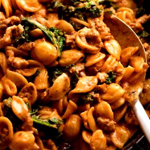 1 Cup Sausage, Noodles and Vegetables in Tomato-Based Sauce