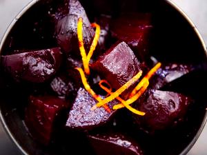 1 Cup Shredded Cooked Beets (Fat Added in Cooking)