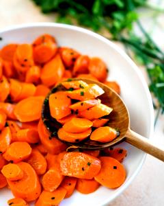 1 Cup Sliced Cooked Carrots (Fat Not Added in Cooking)