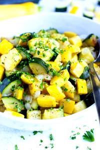 1 Cup Slices Cooked Summer Squash (from Fresh, Fat Not Added in Cooking)