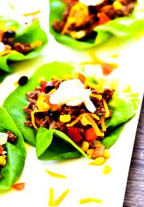 1 Cup Soft Taco with Beef, Cheese and Lettuce