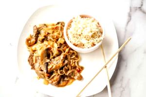 1 Cup Sukiyaki (Stir Fried Beef and Vegetables in Soy Sauce)