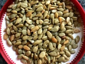 1 Cup Toasted Sesame Seed Kernels (with Salt Added)