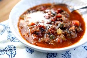 1 Cup Tomato Beef Soup (Prepared with Water)