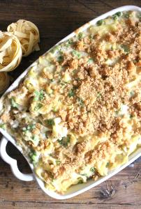 1 Cup Tuna Noodle Casserole with Vegetables in Cream or White Sauce