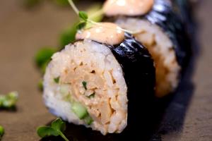 1 Cup Tuna Sushi