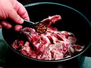 1 Cup, With Bone, Cooked (yield After Bone Removed) Pork Neck Bones