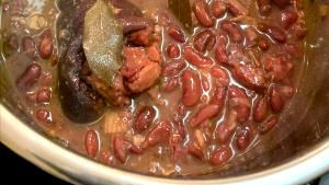 1 Cup, With Bone (yield After Bone Removed) Puerto Rican Style Stewed Red Beans with Pig