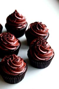 1 Cupcake (2-3/4" Dia) Cupcake without Icing or Filling (Not Chocolate)