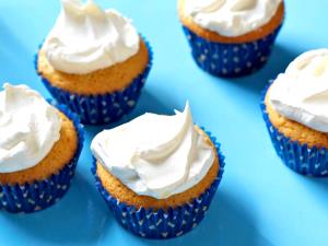 1 cupcake (56 g) Gluten-Free Yellow Cupcakes