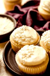 1 cupcake (83 g) Vanilla Bean Cupcake