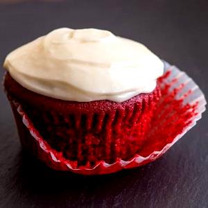 1 cupcake Jumbo Red Velvet Cupcake
