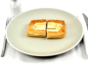 1 danish (80 g) Cheese Danish